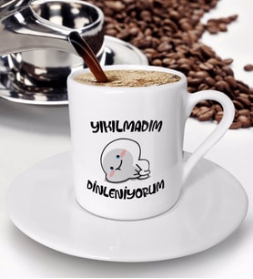 BK Gift Yıkılmadım Dinleniyorum Tasarımlı Türk Kahvesi Fincanı - Model 1