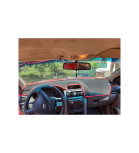 Opel Astra G Modellerine Uygun Torpido Koruma Halısı Siyah Kenar Renk Kırmızı