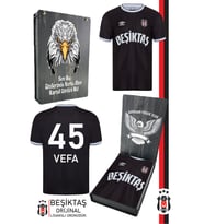 Beşiktaş Orijinal Lisanslı Nostalji Siyah Kişiye Özel BJK Çocuk Forma Hediyelik Ahşap (SIYAHBEYAZ-SIYAH)