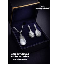 925 Ayar Damgalı Gümüş Kaplama  Vintage Damla Model Beyaz Taşlı  Kolye Küpe Takı Seti (Silver)