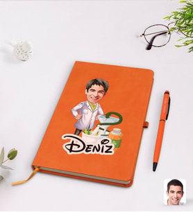 BK Gift Kişiye Özel Erkek Eczacı Karikatürlü Turuncu Termo Deri Defter Kalem Seti Model 2