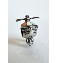 ÇELİK CHARM PERVANE ŞAPKALI ÇOCUK