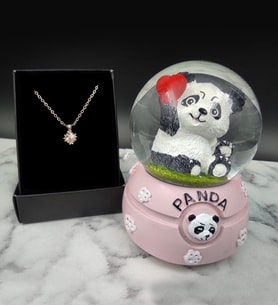 Sevimli Işıklı Panda Kar Küresi & Kolye Hediye Seti