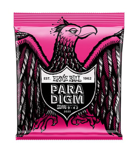 Ernie Ball P02023 Elektro Gitar Tel Seti - Paradigm Super Slinky (üst Segment - Kırılmaz Seri)  Plazma Takviyeli Çelik Çekirdek, Ultra Esnek Yapı Ve Kararmayan Yüzey  Ölçü: .009 - .042 (6'lı Tam Takım Set)
