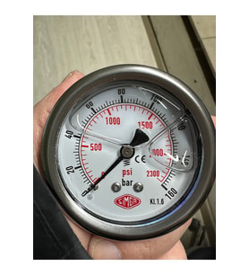 0-160 Bar Ø52 Mm Arkadan Bağlantılı Gliserinli Manometre