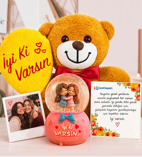 Kişiye Özel İyi Ki Varsın Ayıcık & Arkadaşa Hediye İyi Ki Varsın Kar Küresi