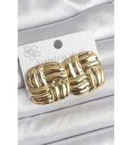 316 Çelik Gold Renk İşlemeli Kare Plaka Model Kadın Küpe (Altın)