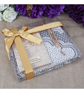 Hediyelik Kadife Kaplı Yasin Kitabı, Seccade, Kokulu Tesbih, Asetat Kutulu (26×23) Paket Gold