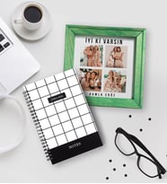 İyi Ki Varsın Ahşap Fotoğraflı Çerçeve ve Defter Hediye Seti