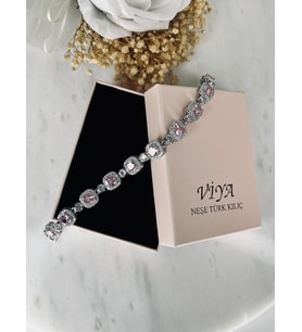 Özel Kutusunda Hediye Paketiyle Silver Pembe Kare Zirkon Taşlı Bileklik