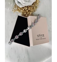 Özel Kutusunda Hediye Paketiyle Silver Pembe Kare Zirkon Taşlı Bileklik