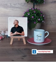 Sınıf Öğretmeni Fotoğraflı Dekoratif Taş, Ahşap Altlıklı Türk Kahvesi Fincanı Hediye Öğretmenler Günü Hediyesi (Model 6)