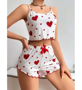 Arias Closet Pamuklu Beyaz Üstüne Kırmızı Kalp Desenli Askılı Şortlu Pijama Takımı