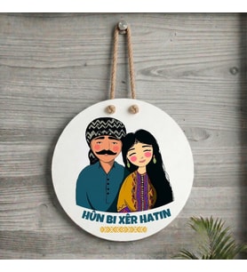 Xemla Deriyan - Kürtçe Hûn Bi Xêr Hatin Yazılı Mem û Zin Tasarımlı Kapı Süsü