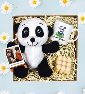 Kişiye Özel Polo Kartlı Sevimli Panda & Mum Kupa Hediye Seti (Model 1)