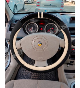 Renault Kangoo 2 Dikme Direksiyon Kılıfı Parlak Siyah Bej Detaylı Bej Çift Yüzük ve Dikiş 2008-2012