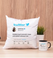 Kişiye Özel Twitter Tasarım Fotoğraflı Kare Yastık ve Siyah Kupa