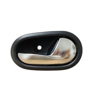 Renault Clio, Symbol 3 için Krom İç Kapı Kolu - Sağ  OEM:806718771R (Beyaz)