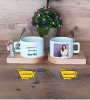 Laboratuvar Teknikeri Kupa Bardak Ahşap Altlıklı Kısa Fotoğraflı Tıp Bayramı Hediyesi