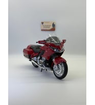 Honda Goldwing GL 1800 Diecast Motosiklet- 1:9(25 cm) Kırmızı Işıklı