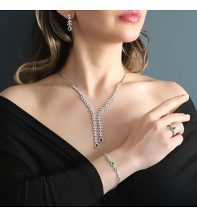 Damla Başak Modeli Yeşil Zirkon Taşlı Sarkıt Gümüş Set