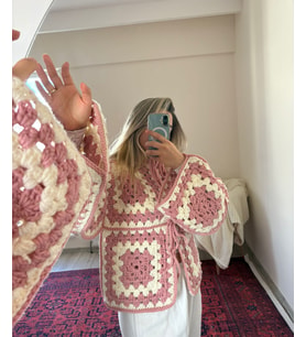 Kadın Hediye El Örgüsü Motif Hırka (Pembe - Beyaz - Krem)