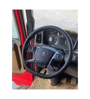 DİKİŞLİ DİREKSİYON KILIFI DAMARLI SİYAH DERİ SİYAH DİKİŞLİ SCANIA  TIR KAMYON İÇİN HIZLI KARGO