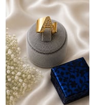TAŞLI HARFLİ AYARLANABİLİR GOLD RENK ÇELİK YÜZÜK A HARFİ