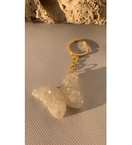 Sedefli Beyaz Renkli Kelebek Şekil 3D Kabartmalı Gold Halka Anahtarlık El Yapımı Epoksi Hediyelik (Beyaz - Gold)