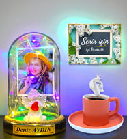 Renkli Led Işıklı Fotoğraflı İsimli Fanus ve Renkli Türk Kahvesi Fincanı Hediye Seti - Turuncu Fincanlı (Model 4)