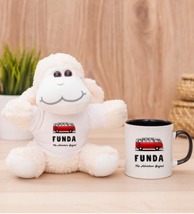 Kişiye Özel Vosvos Minibüs Tasarımlı Peluş Koyun ve Siyah Kupa