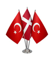 Masa Üstü Danimarka Bayrağı Türk Bayrağı Üçlü Krom Direk Masa Bayrak Seti