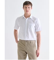 LCWAIKIKI Classic Beyaz Regular Fit Kısa Kollu Armürlü Erkek Gömlek