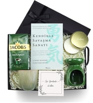 Porselen Kupa & Jacobs Filtre Kahve & Mum & Buhurdanlık & Kendinle Savaşma Sanatı Kitabı Premium Hediye Seti
