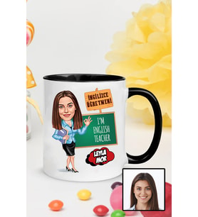 Kadın İngilizce Öğretmenine Hediye Karikatürlü Siyah Kupa Bardak