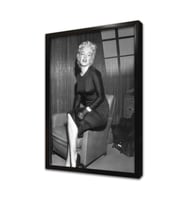 Siyah Beyaz Marilyn Monroe Çerçeveli Cam Tablo