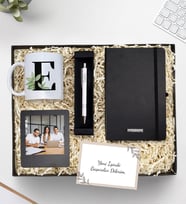 Kişiye Özel Siyah Defter & Gümüş Renk Detaylı Beyaz Tükenmez Kalem & Harf Kupa & Siyah İnstagram Çerçeve Hediye Seti
