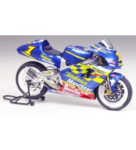 Tamiya 1/12 Telefonica Suzuki Rgv '01 Plastik Motorsiklet Maket Yapım Kiti