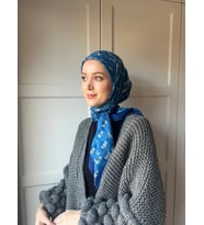 Modakaşmir Çiçek Baharı Desen Bambu Eşarp (Saks Mavisi)