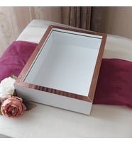 25X35 BEYAZ-ROSEGOLD LEDSİZ DERİN ANI ÇERÇEVESİ- NİŞAN SÖZ GÜLLERİNİZ İÇİN ÇERÇEVELER
