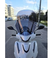 MOTOCAM Honda SH 125 Ön Cam 2024-2026 Model 57cm Füme Renkli 4mm APARATSIZ