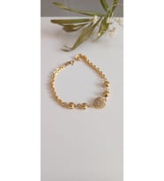 ÇELİK BİLEKLİK  SURİYE  ALTIN KAPLAMA KALPLİ 22 AYAR GOLD RENK GARANTİLİ ANTİALERJİK KUYUMCU MODEL