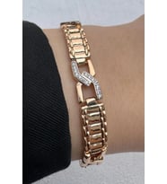 Kararmaz Renk Atmaz Xuping Rose Gold Z Form Detaylı Zirkon Taşlı Kadın Çelik Bileklik