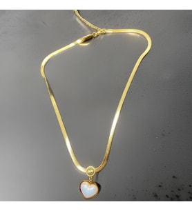 İnci Detaylı Kalp Model Gold Renk 316L Antialerjik Çelik Kadın Kolye