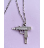 Uzi Silah Zincir Kolye PYTKZNKLY92