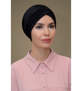 Siyah Pratik Hazır Geçmeli Tesettür Bone Fukuro Piliseli Tek Bantlı Çapraz Büzgülü 1821_01