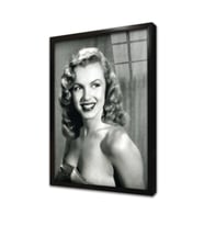 Siyah Beyaz Marilyn Monroe Çerçeveli Cam Tablo