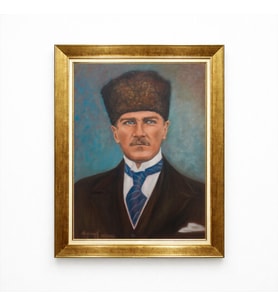 Tablore Atatürk Portresi Kalpaklı Yağlı Boya Görünümlü Altın Çerçeveli Tablo