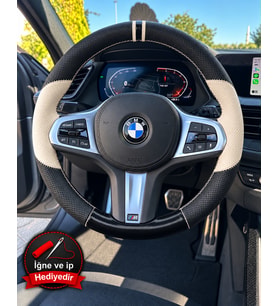 BMW F22 Dikme Direksiyon Kılıfı Delikli Deri Parlak Siyah Bej Detay Çift Yüzük ve Dikiş 2014-2021