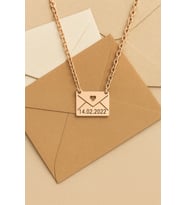 Kişiye Özel 925 Ayar Gümüş Şık Zarf Model Tarih Kolye (Rose)